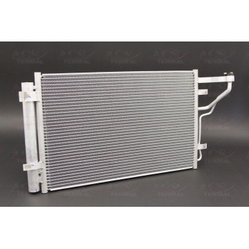 Радиатор кондиционера Kia Ceed I 1.4-2.0 (07-12)