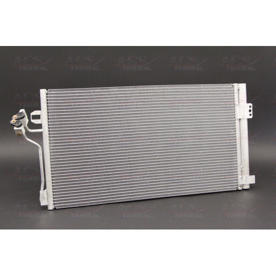 Радиатор кондиционера Mercedes Vito / Viano W639 (07-)