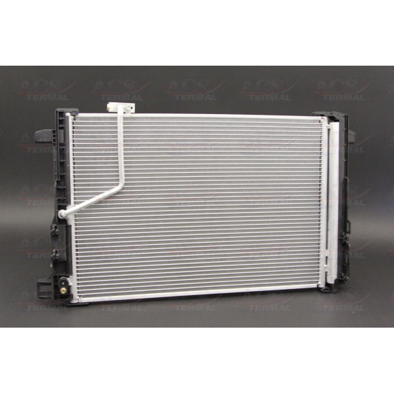 Радиатор кондиционера Mercedes W204 (07-14) / W212 (09-)