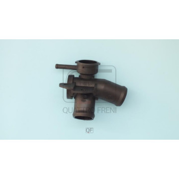 Патрубок системы охлаждения