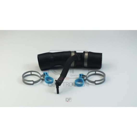 Патрубок системы охлаждения