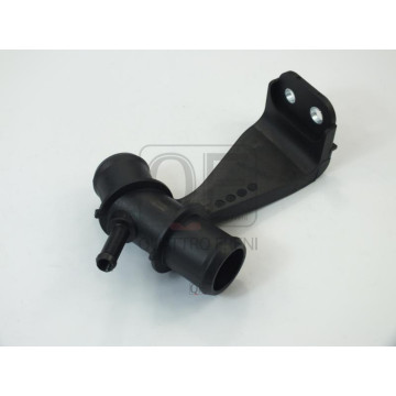 Патрубок системы охлаждения