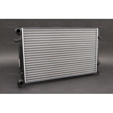 Радиатор охлаждения Audi A3 43983 A/M+ -3