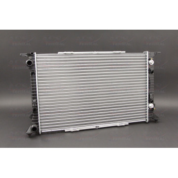 Радиатор охлаждения Audi A4 А5 Q5 1 8-2 0-2 OTDI A+\- 07-