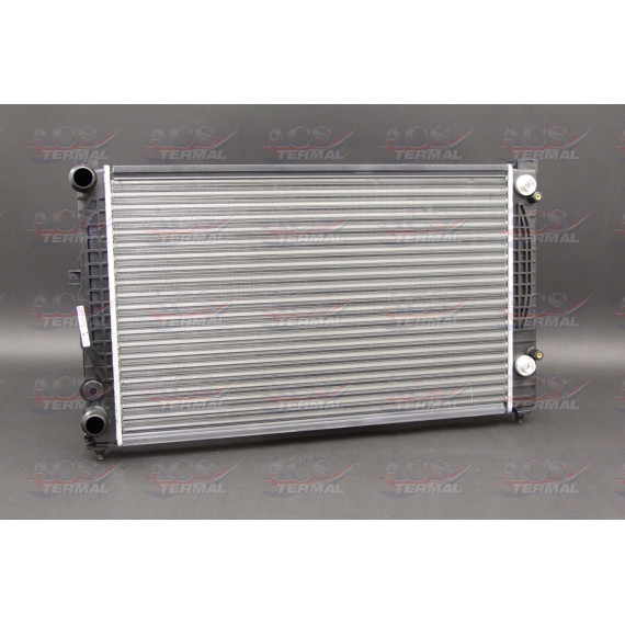 Радиатор охлаждения Audi A6/A4/Pas5 A 1.8-1.9d