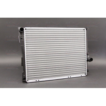 Радиатор охлаждения BMW E46318 iA