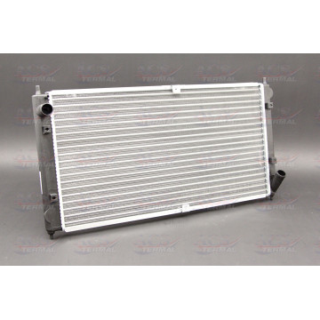 Радиатор охлаждения Chery Amulet 43983 (06-10)