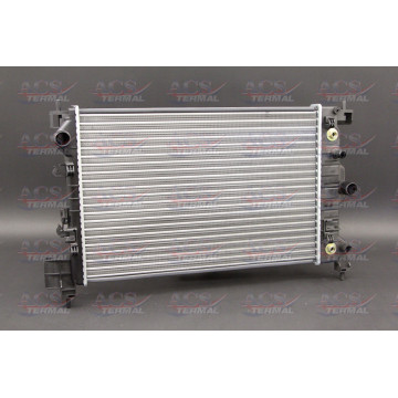 Радиатор охлаждения Chevrolet Aveo T300 1.6 A (12-)