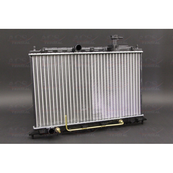 Радиатор охлаждения Kia Rio II 1.4-1.6 (05-12)