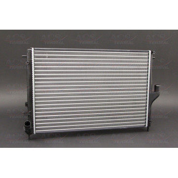 Радиатор охлаждения Largus / Duster / Sandero / Almera G15 / Logan (12-)