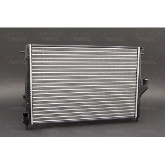 Радиатор охлаждения Largus / Duster / Sandero / Almera G15 / Logan (12-)