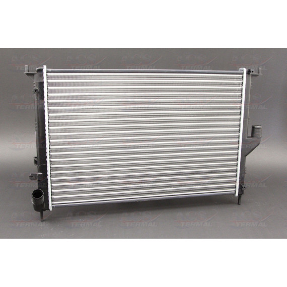 Радиатор охлаждения Logan II / Largus / Sandero / Almera G15 (08-) M