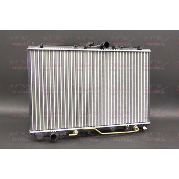 Радиатор охлаждения Mitsubishi Carisma / Space Gear 1.6-1.8 (96-06)