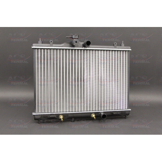 Радиатор охлаждения Nissan Tiida C11 (06-14)