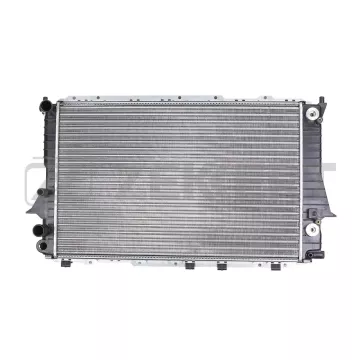 Радиатор охлаждения двигателя Audi 100 IV 90- A6 94-