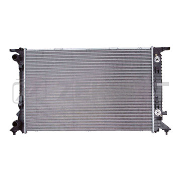 Радиатор охлаждения двигателя Audi A4 IV 07- A5/S5 07- A6/S6 11- Q5 08-