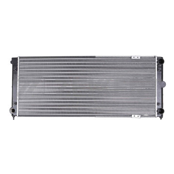 Радиатор охлаждения двигателя VW Passat III IV 88- (для МКПП)