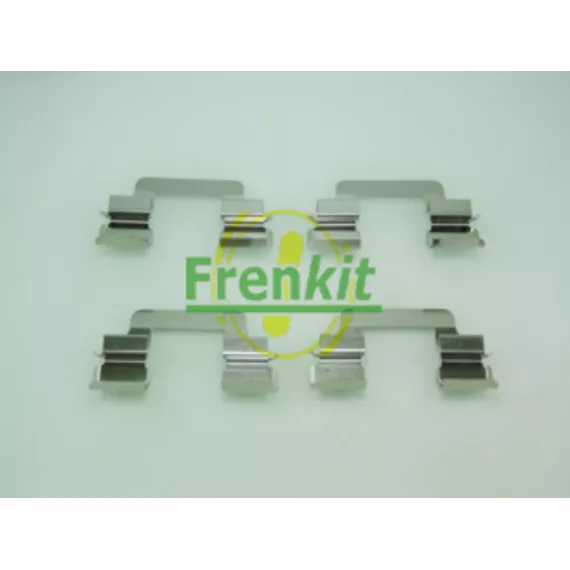 Комплект установочный тормозных колодок MERCEDES C-CLASS (W203) 05-00->02-07 / PEUGEOT 407 05-04-> /