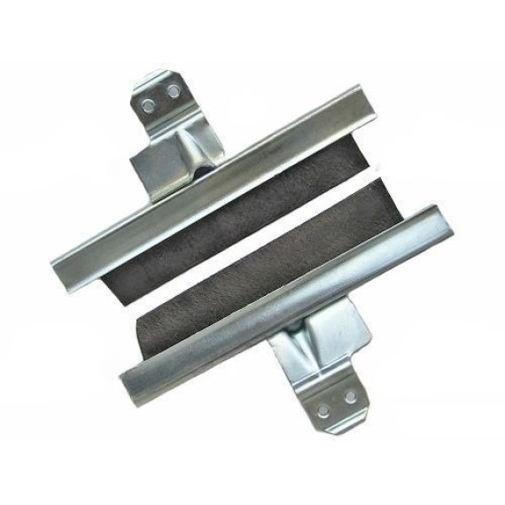 Планка крепления стекла переднего  2105 (к-т 2шт.) ЗАВОД с резинкой