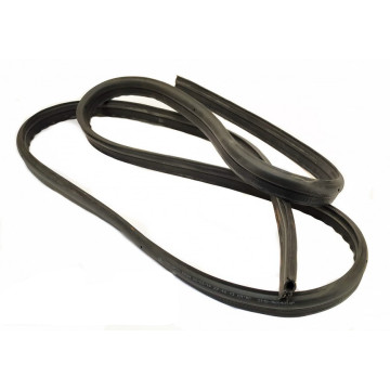 Уплотнитель крышки багажника -2110 (БРТ)