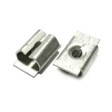Крепёжное изделие для иномарок № 12026 "M2026" (скоба под саморез Mercedes)